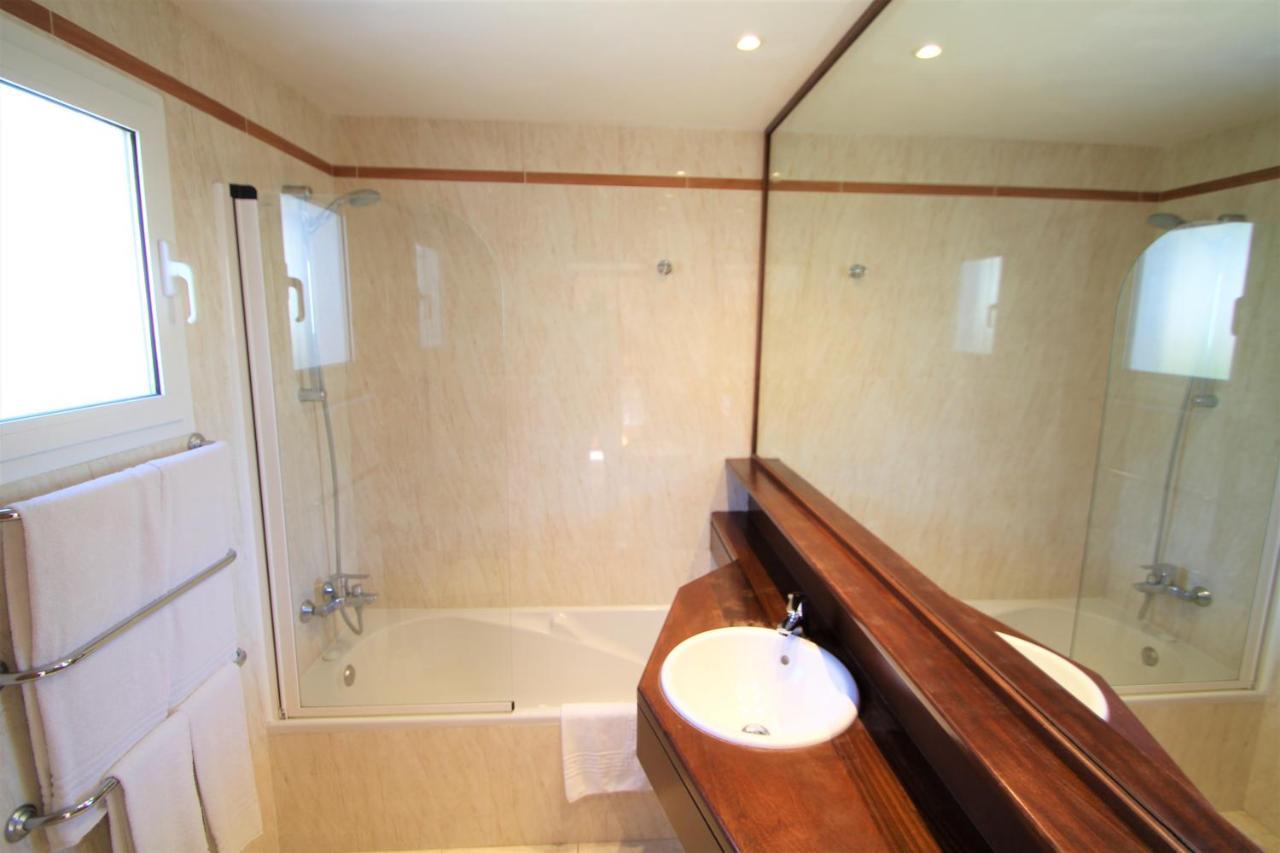 Apartaments Talayot Cala'N Blanes  Ngoại thất bức ảnh