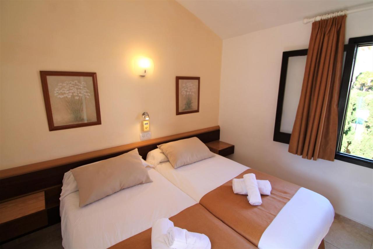 Apartaments Talayot Cala'N Blanes  Ngoại thất bức ảnh