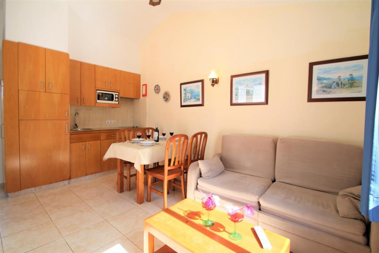 Apartaments Talayot Cala'N Blanes  Ngoại thất bức ảnh