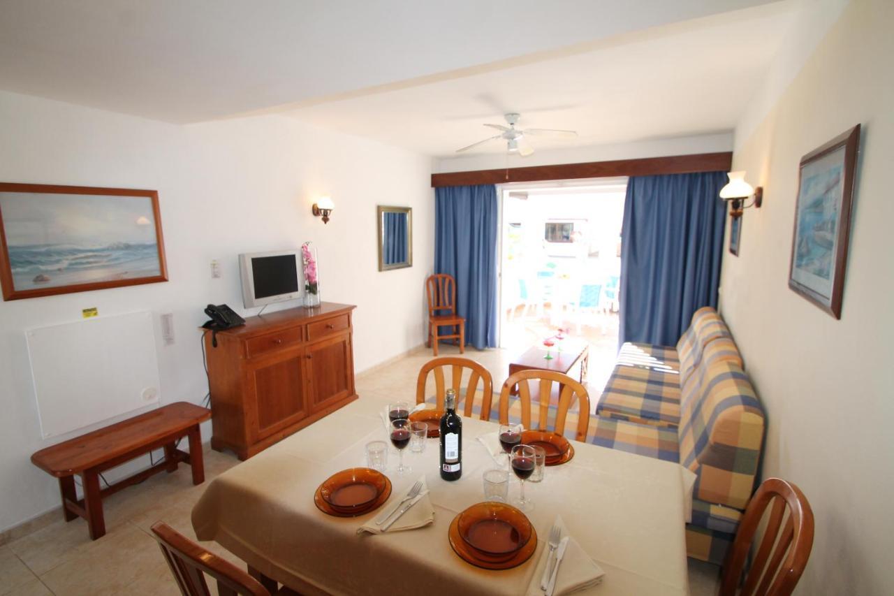 Apartaments Talayot Cala'N Blanes  Ngoại thất bức ảnh