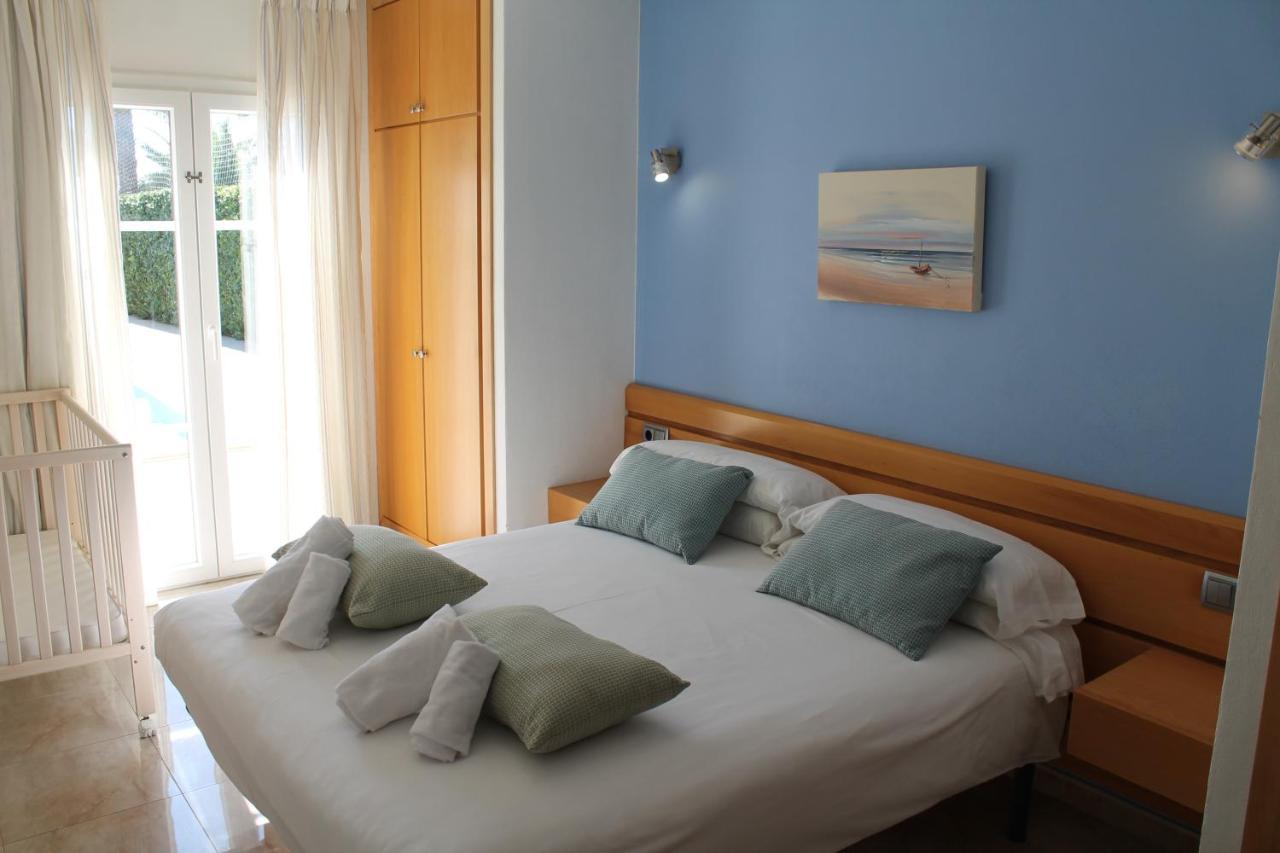 Apartaments Talayot Cala'N Blanes  Ngoại thất bức ảnh