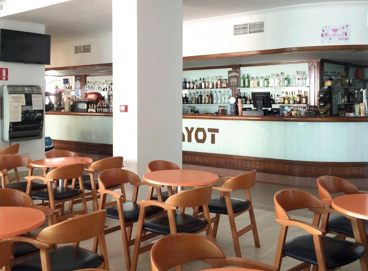 Apartaments Talayot Cala'N Blanes  Ngoại thất bức ảnh
